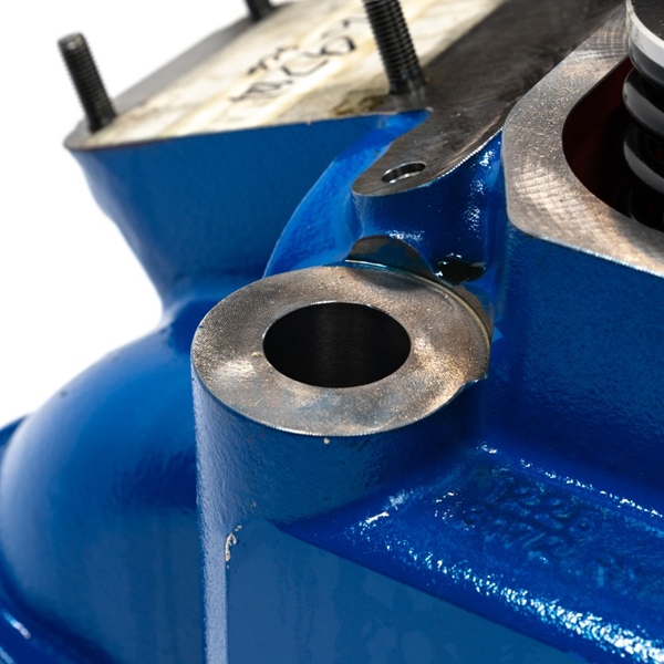 05183042 - CYLINDER HEAD